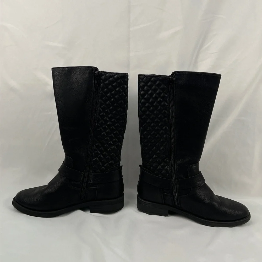 Wonder Nation - Girl’s Size 2 - Black boots - High Boot - Embellishment buckles